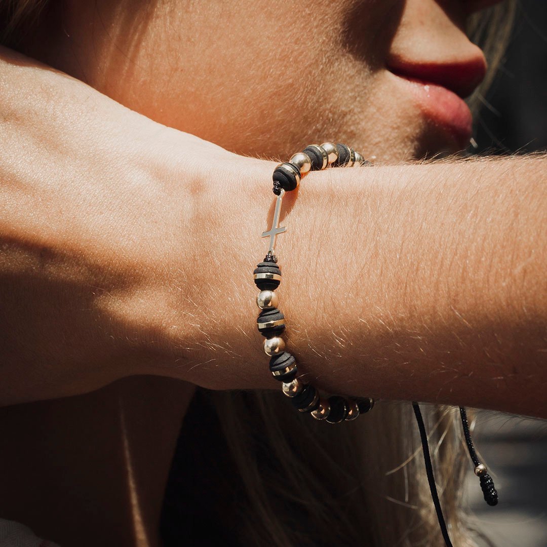 PULSERA BALINERIA CRUZ BALIN DORADO 4MM