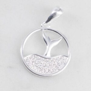 P27150-DIJE-CIRCULO-COLA-DE-BALLENA-CIRCONES-1.jpg DIJE CIRCULO COLA DE BALLENA CIRCONES