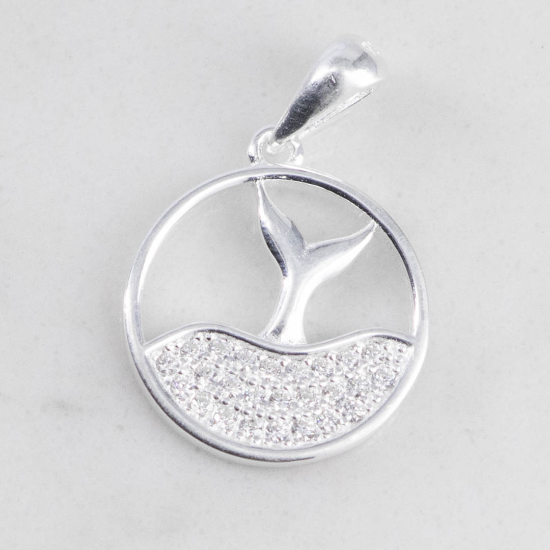 DIJE CIRCULO COLA DE BALLENA CIRCONES