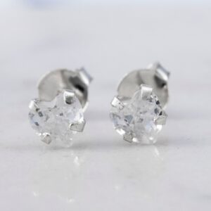 P34067-TOPO-CORAZON-CRISTAL-4MM.jpg TOPO CORAZON CRISTAL 4MM