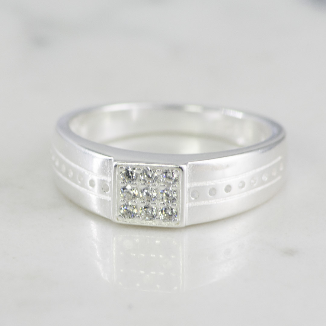 ARGOLLA CUADRADO 6 CIRCONES