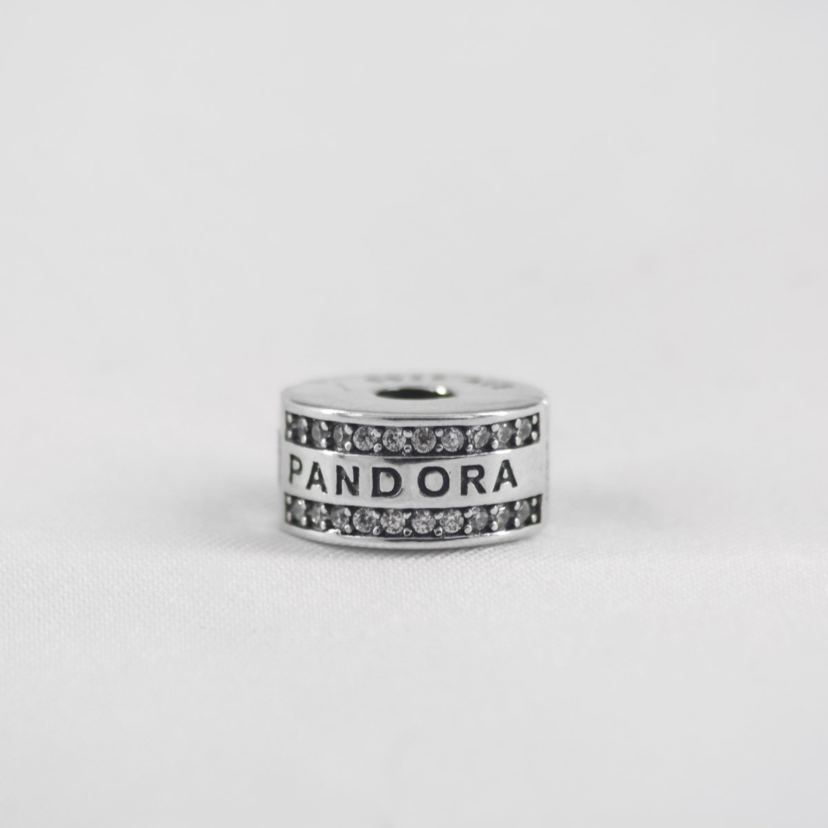 CHARM SUJETADOR TAMBOR CIRCONES